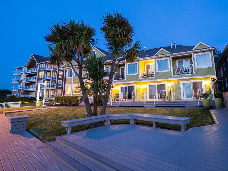 Inn Of The Four Winds Oceanfront Seaside image