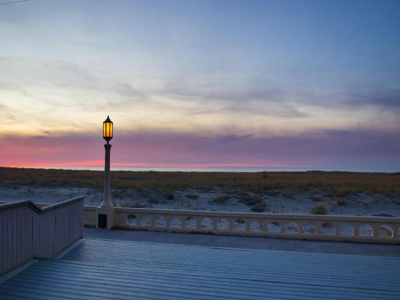 Inn Of The Four Winds Oceanfront Seaside image