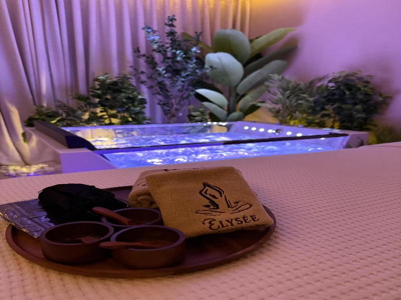 Park Inn By Radisson Hotel & Apartments Kuwait image