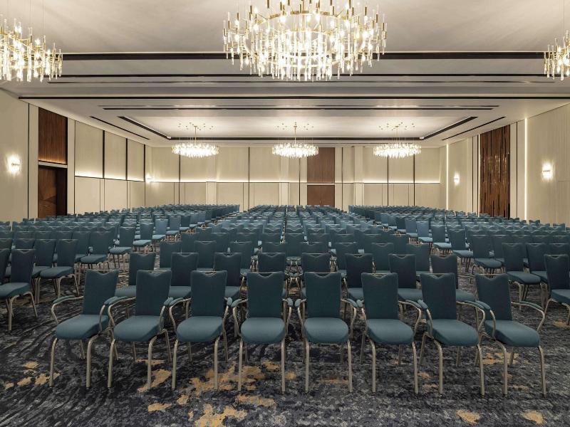 Park Inn By Radisson Hotel & Apartments Kuwait image