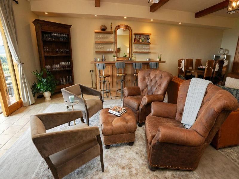 Black Walnut Inn Vineyard image