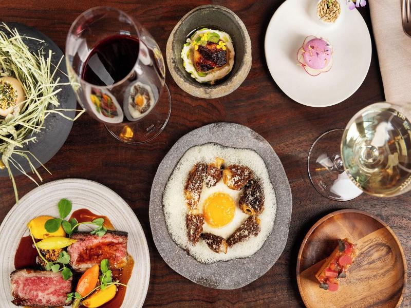 Black Walnut Inn Vineyard image