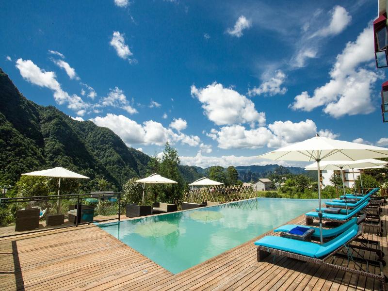 Zhangjiajie National Park Nvue Resorts