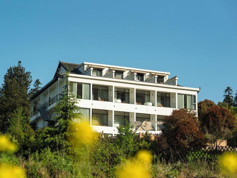 Zhangjiajie National Park Nvue Resorts