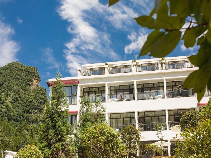 Zhangjiajie National Park Nvue Resorts