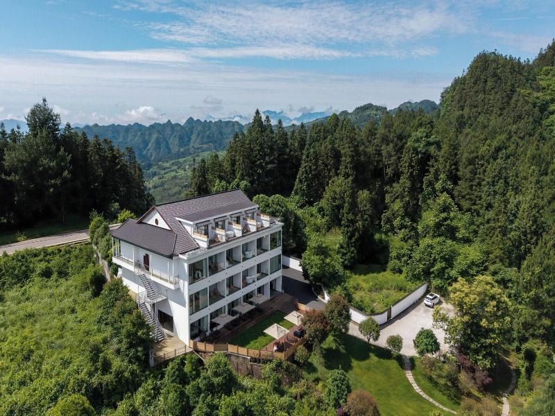 Zhangjiajie National Park Nvue Resorts