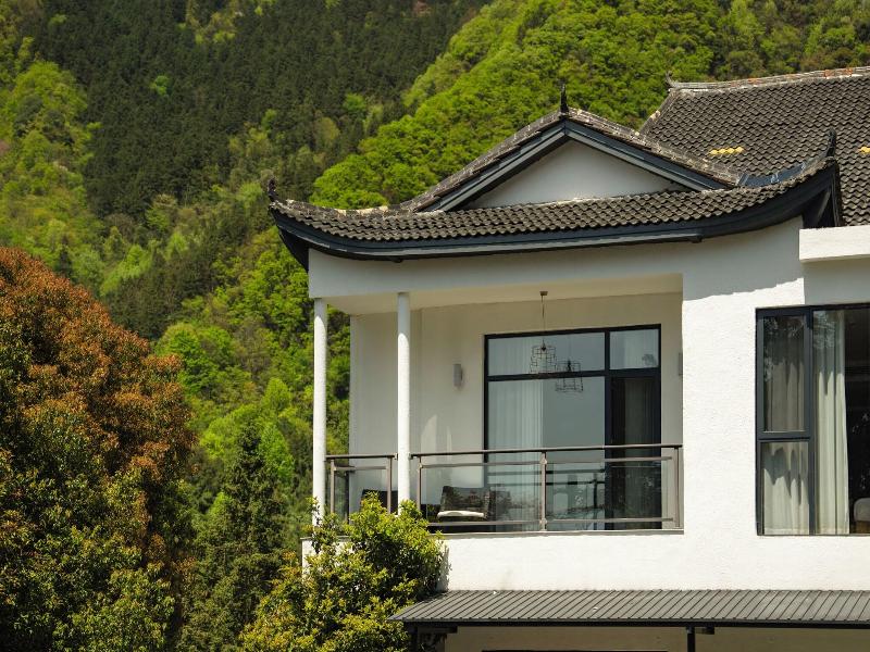 Zhangjiajie National Park Nvue Resorts