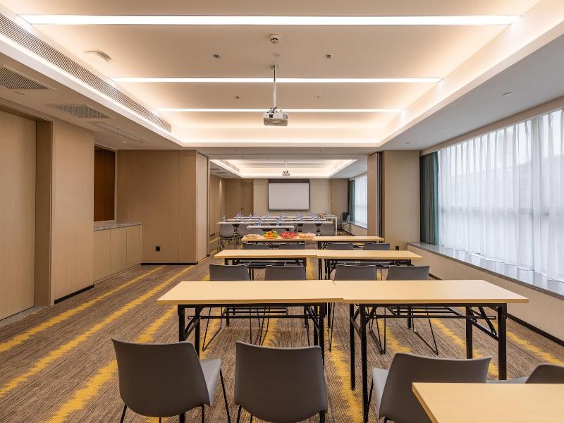 Gz Baiyun Airport Mehood Liz Hotel T1 image
