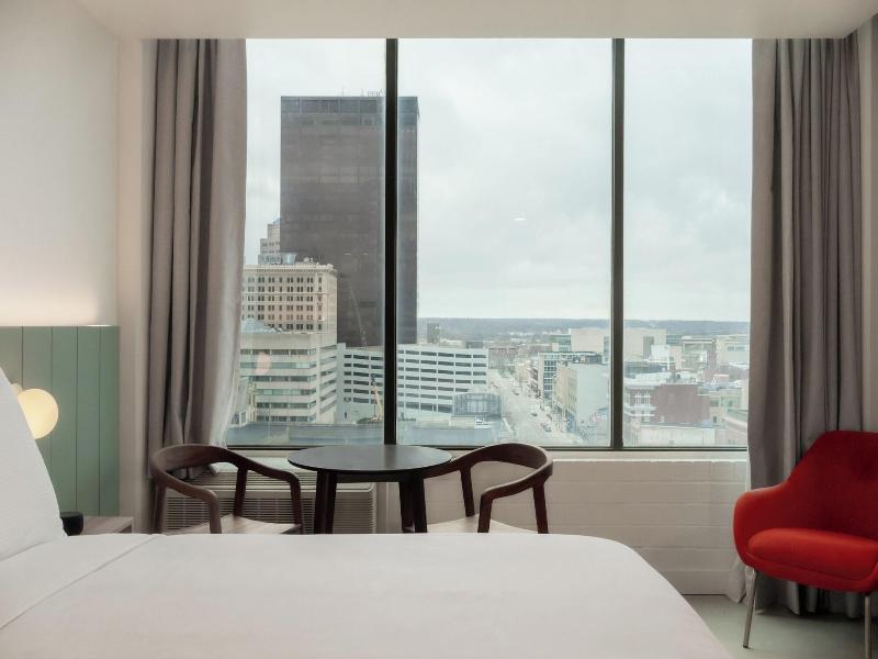 Dayton Vitality Hotel image