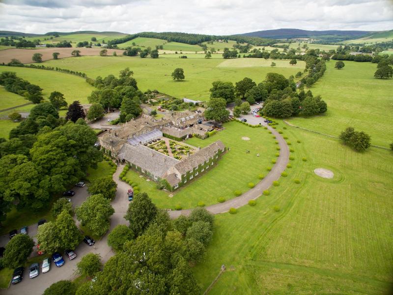 The Devonshire Arms Hotel image