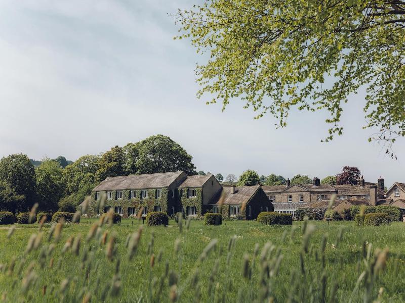 The Devonshire Arms Hotel image