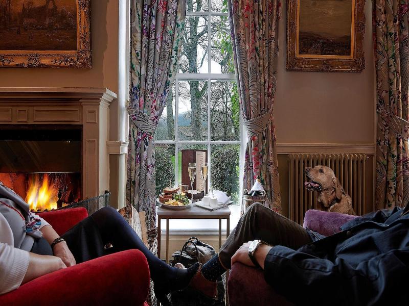 The Devonshire Arms Hotel image