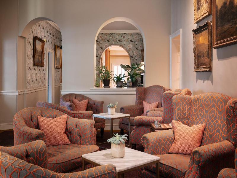 The Devonshire Arms Hotel image