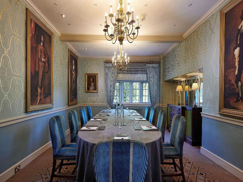 The Devonshire Arms Hotel image