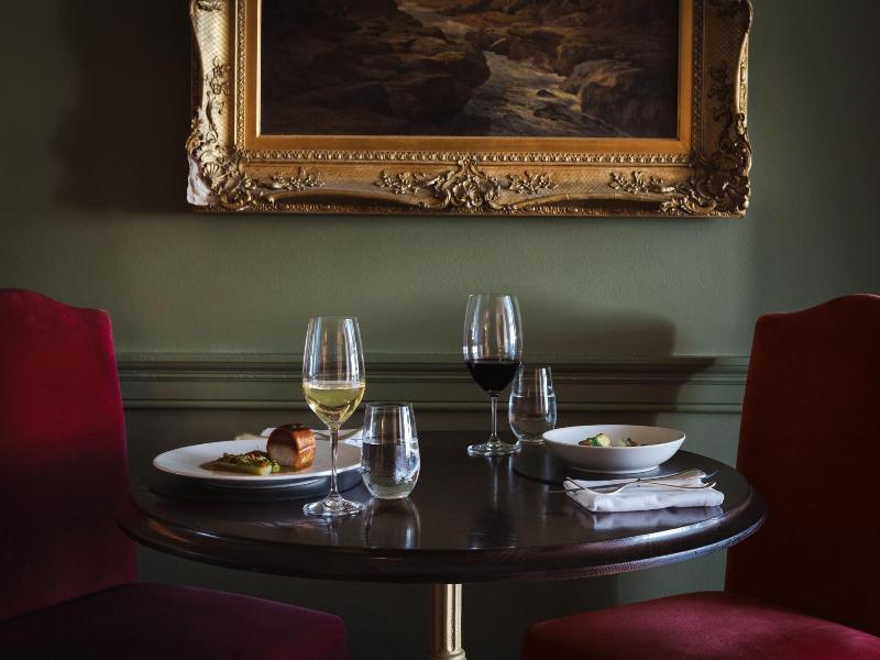 The Devonshire Arms Hotel image