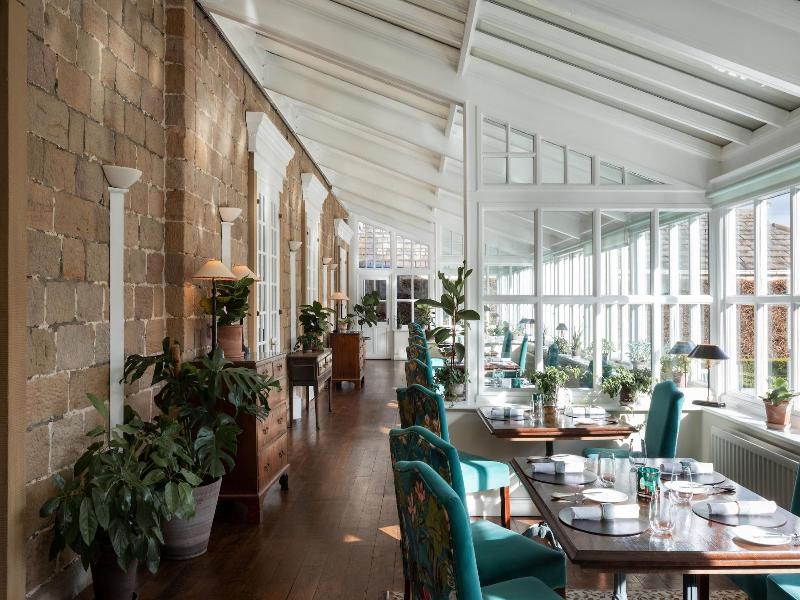The Devonshire Arms Hotel image