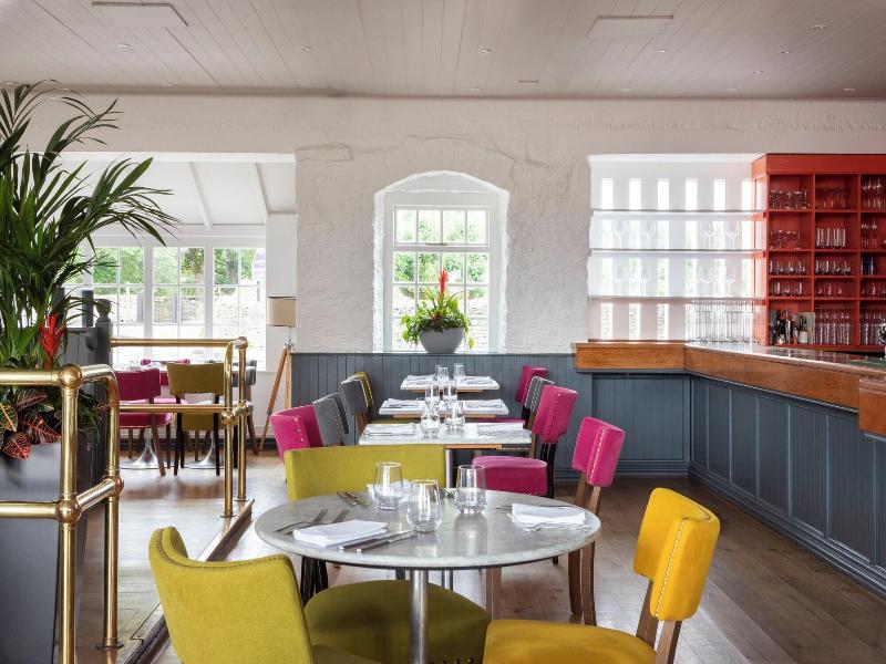The Devonshire Arms Hotel image