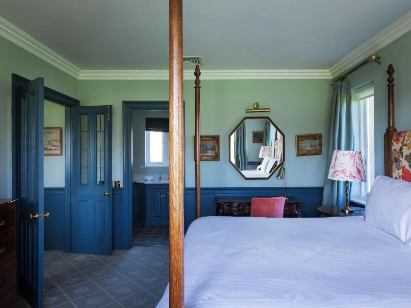The Devonshire Arms Hotel image