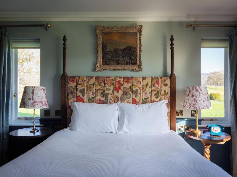 The Devonshire Arms Hotel image