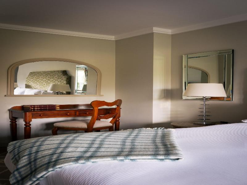 The Devonshire Arms Hotel image