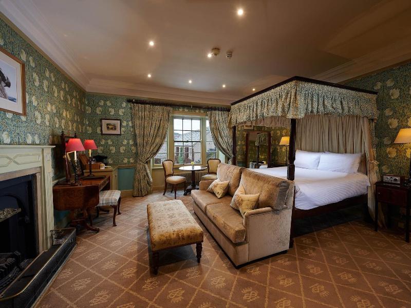 The Devonshire Arms Hotel image