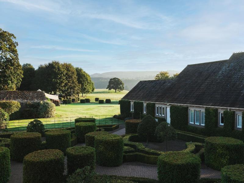 The Devonshire Arms Hotel image