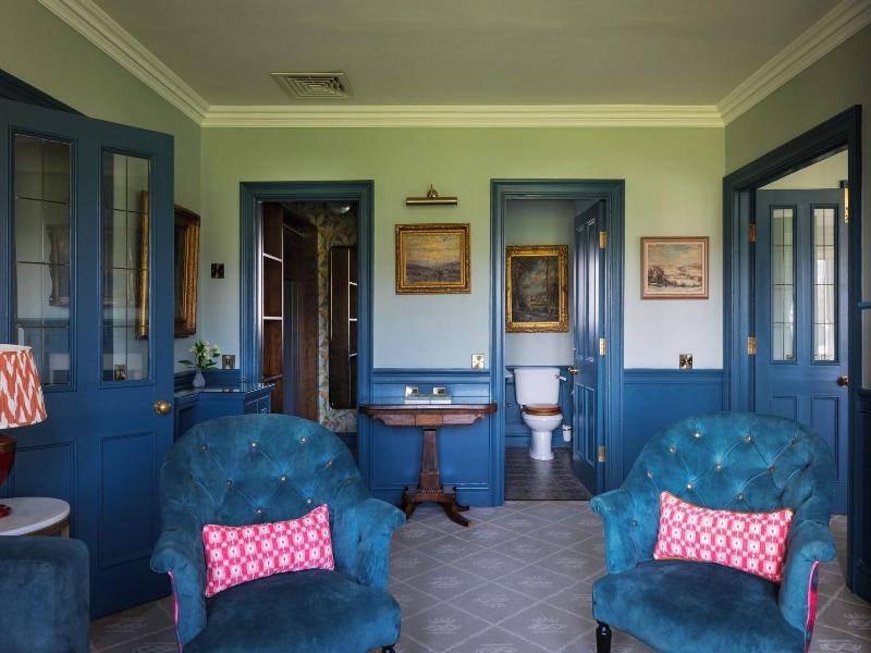 The Devonshire Arms Hotel image