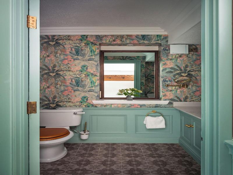 The Devonshire Arms Hotel image