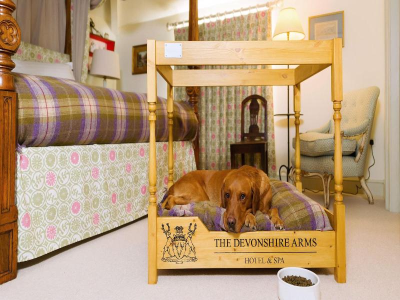 The Devonshire Arms Hotel image