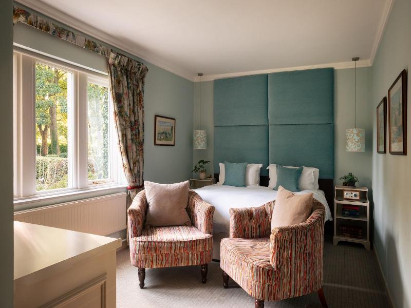 The Devonshire Arms Hotel image