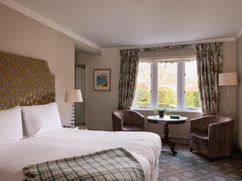 The Devonshire Arms Hotel image