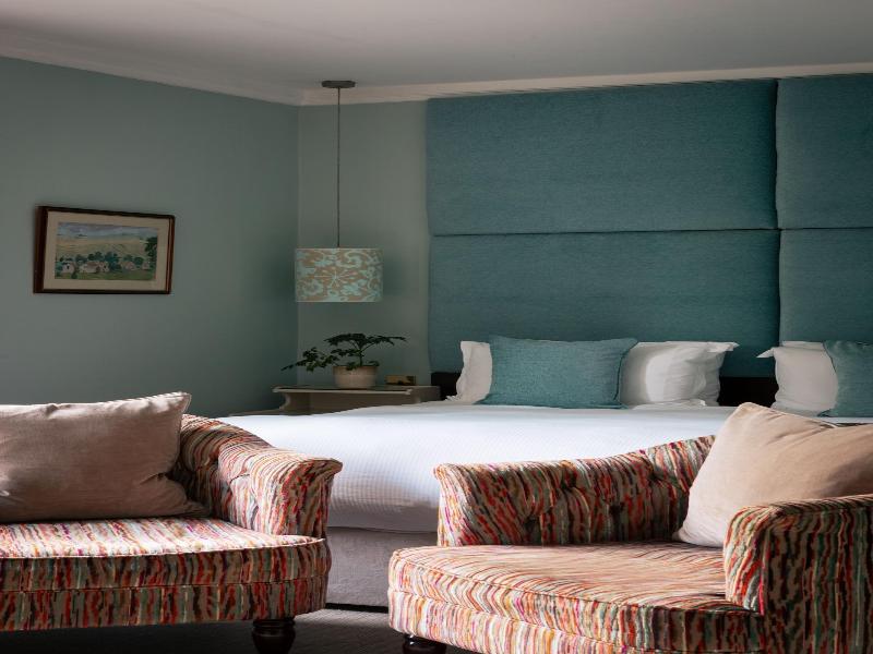 The Devonshire Arms Hotel image