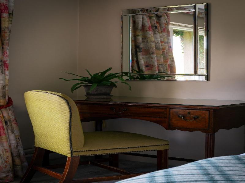 The Devonshire Arms Hotel image
