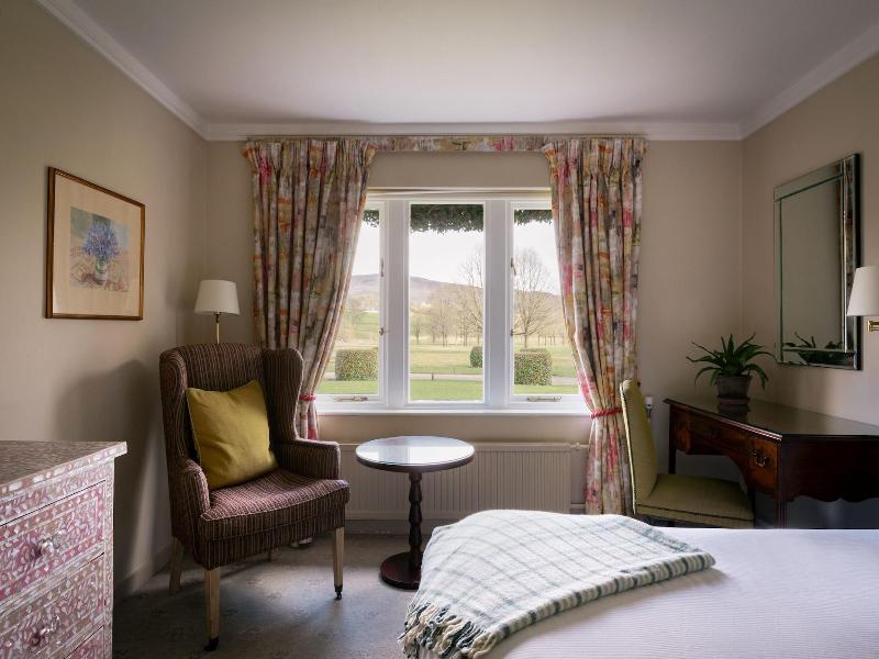 The Devonshire Arms Hotel image