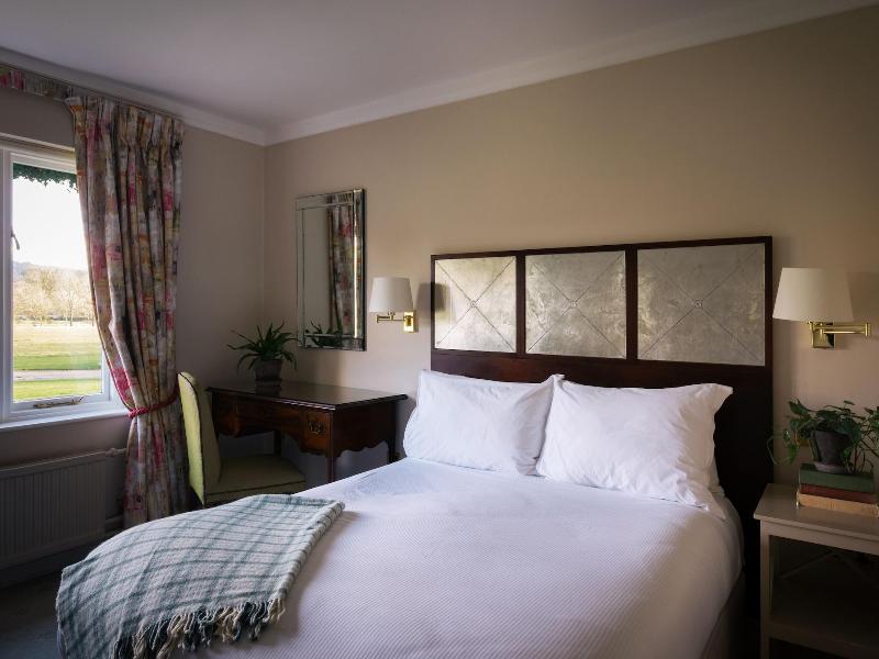 The Devonshire Arms Hotel image