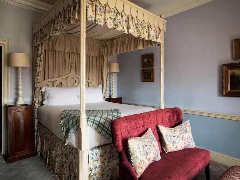 The Devonshire Arms Hotel image