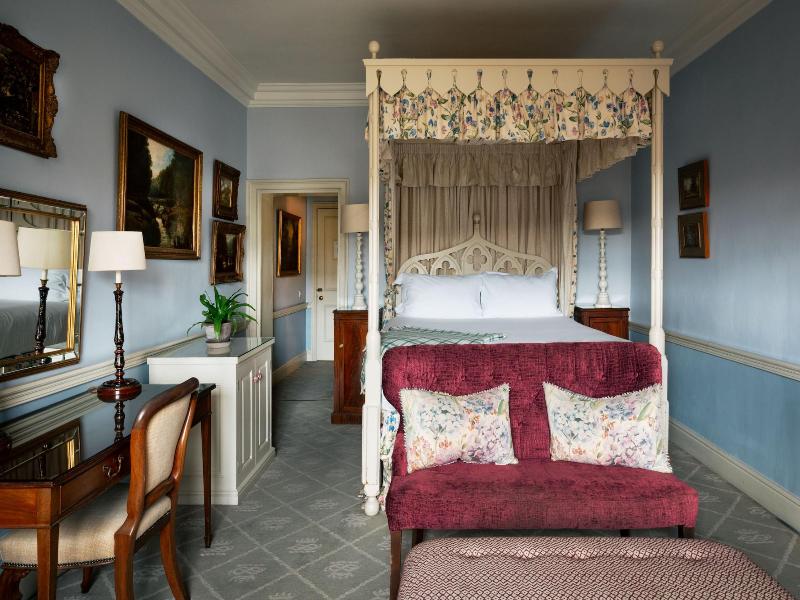 The Devonshire Arms Hotel image