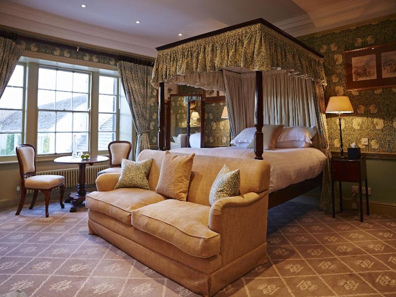 The Devonshire Arms Hotel image