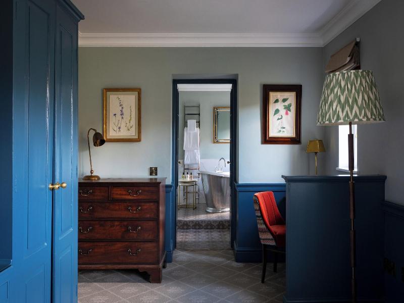 The Devonshire Arms Hotel image
