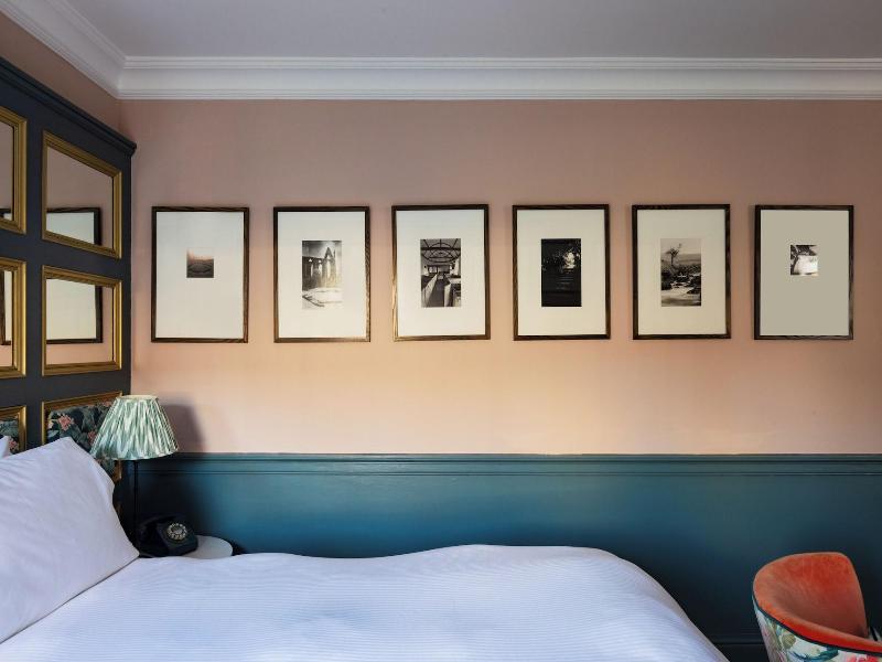The Devonshire Arms Hotel image