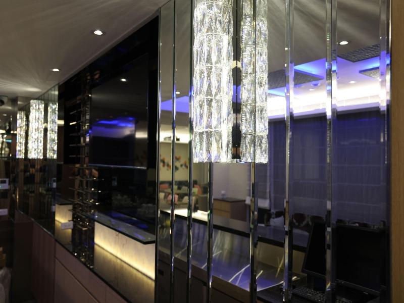 Royal Jade Boutique Hotel image