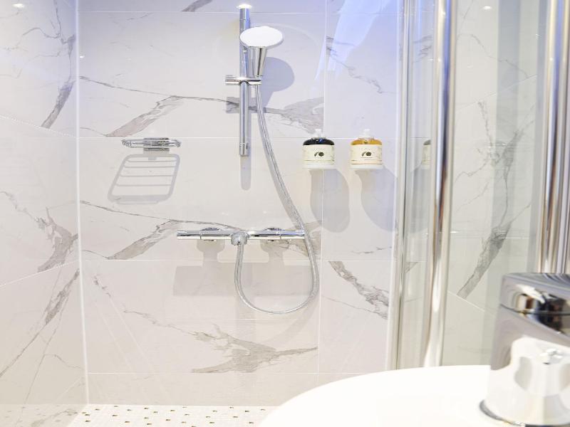 Royal Jade Boutique Hotel image