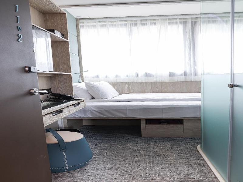 Royal Jade Boutique Hotel image