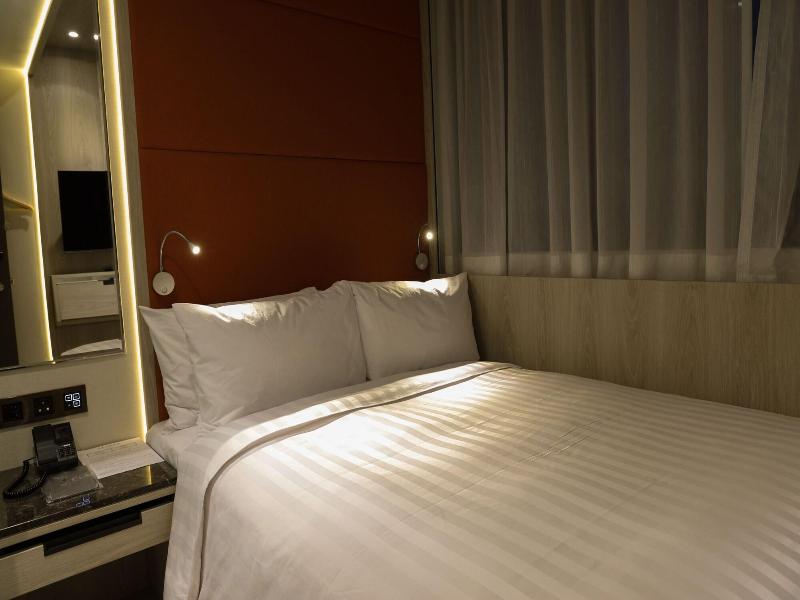 Royal Jade Boutique Hotel image