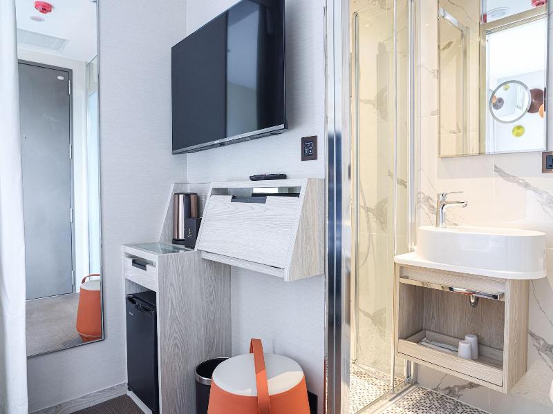 Royal Jade Boutique Hotel image