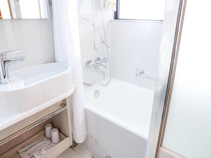 Royal Jade Boutique Hotel image