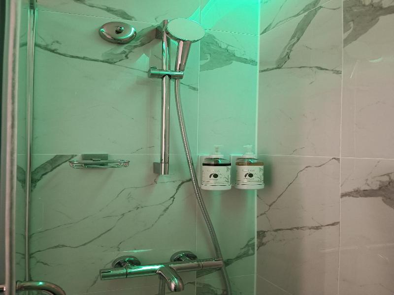 Royal Jade Boutique Hotel image