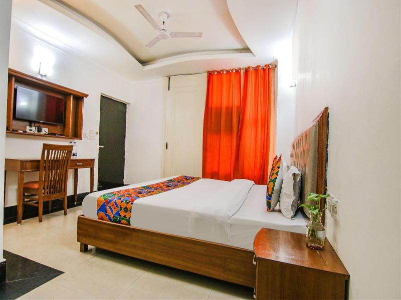 Fabhotel Jdm Residency image