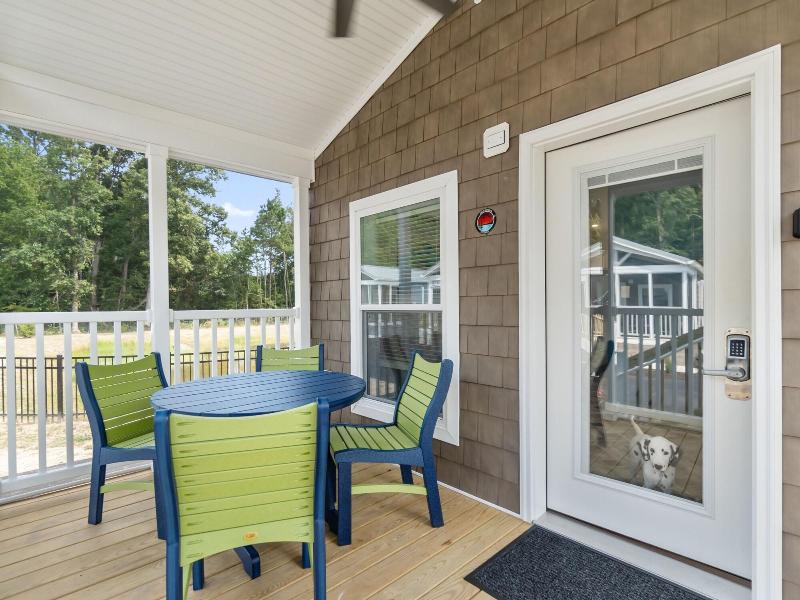 Shore Point Cottages image