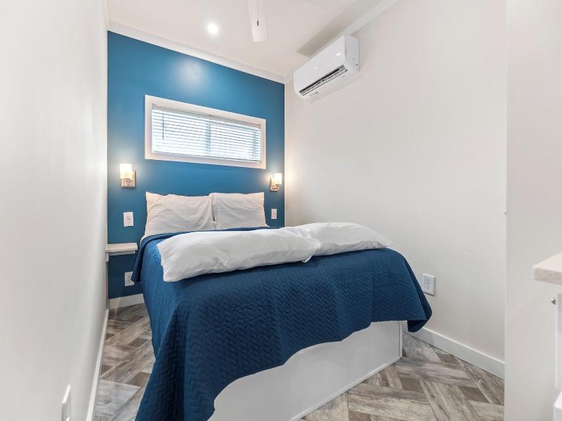 Shore Point Cottages image